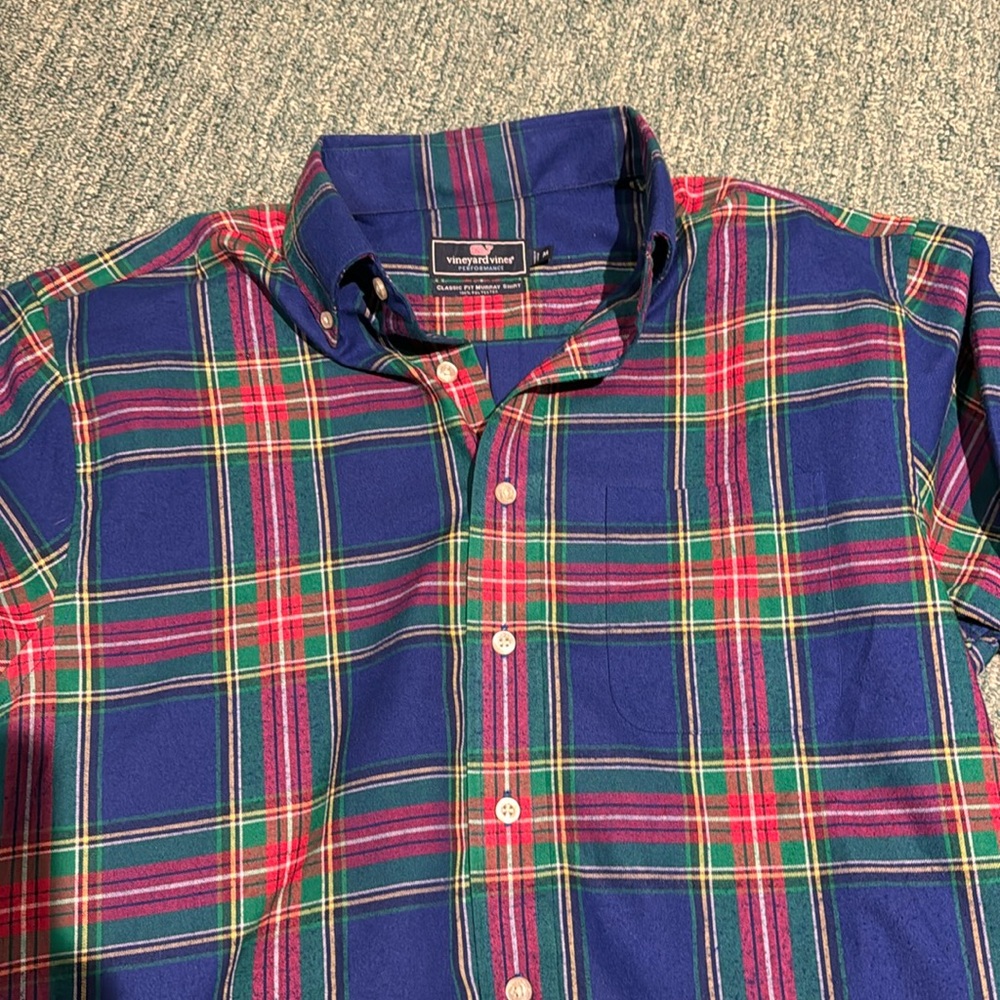 Vineyard vines button up
